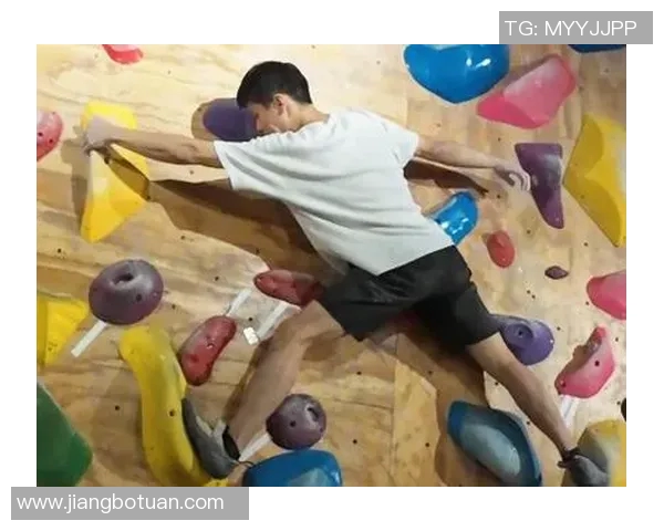 上海攀岩队与重庆攀岩队耐力对决的精彩复盘与分析 上海攀岩队与重庆攀岩队耐力对决的精彩复盘与分析