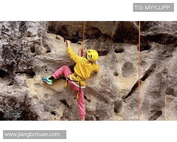 探索高峰：杨伟的攀岩人生与心灵对话之旅