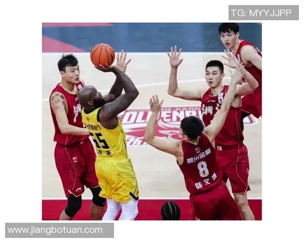 广州足球队强势领跑联赛积分榜73分稳居第一位置引关注