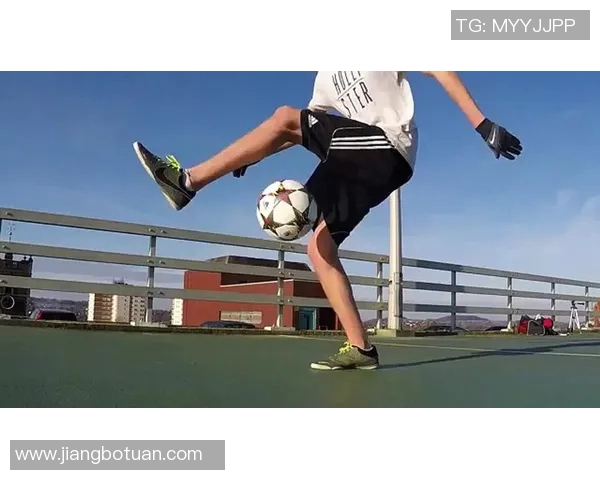 黄军独家解析足球技巧与战术分享助你提升球场表现