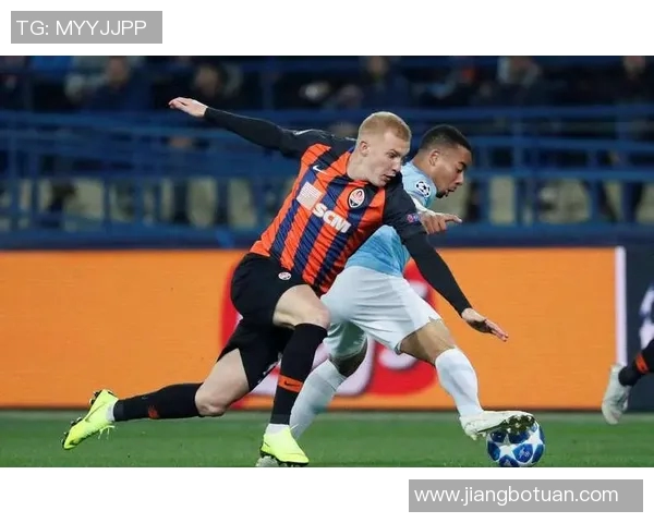 克鲁塞罗与圣保罗激战在即谁将赢得这场巴西足球巅峰对决