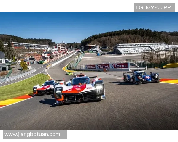 里昂与勒芒萨尔特的精彩对决揭示足球战术与团队合作的魅力 里昂与勒芒萨尔特的精彩对决揭示足球战术与团队合作的魅力