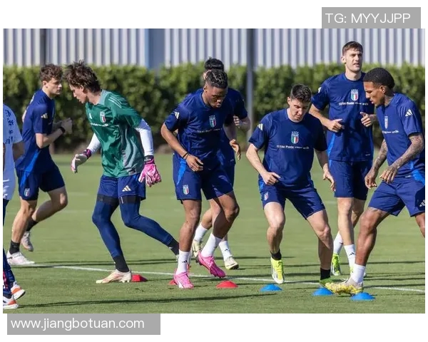 福冈黄蜂与横滨的精彩对决比分揭晓,赛季走势分析与未来展望 福冈黄蜂与横滨的精彩对决比分揭晓,赛季走势分析与未来展望