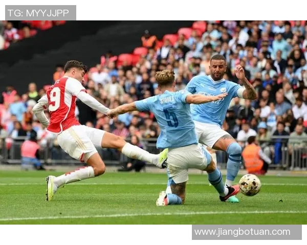 莱斯特城主场迎战阿森纳双方争夺英超积分榜关键战役