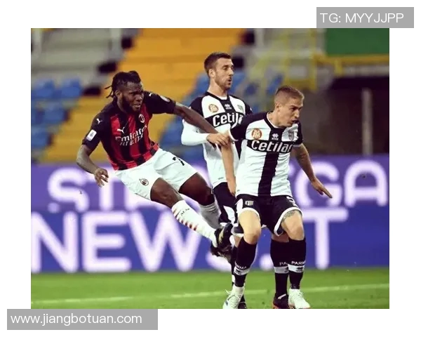 都灵与斯帕尔马的激烈对决揭示意甲新赛季的竞争格局与球队实力较量