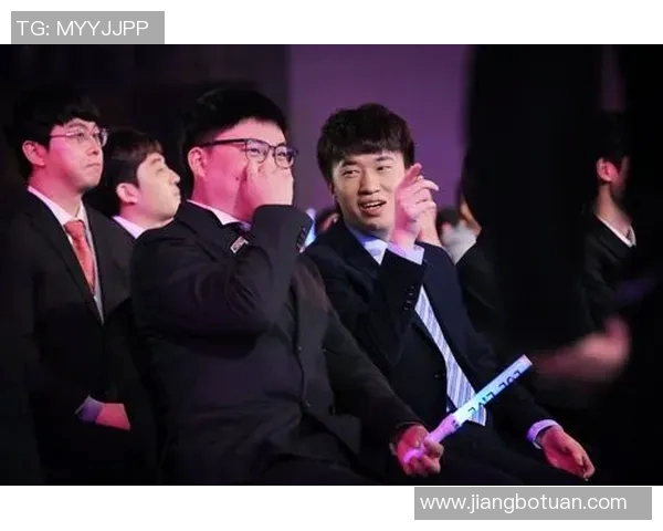 高校联赛特别报道：RNG从逆境中崛起的奋斗历程与荣耀时刻